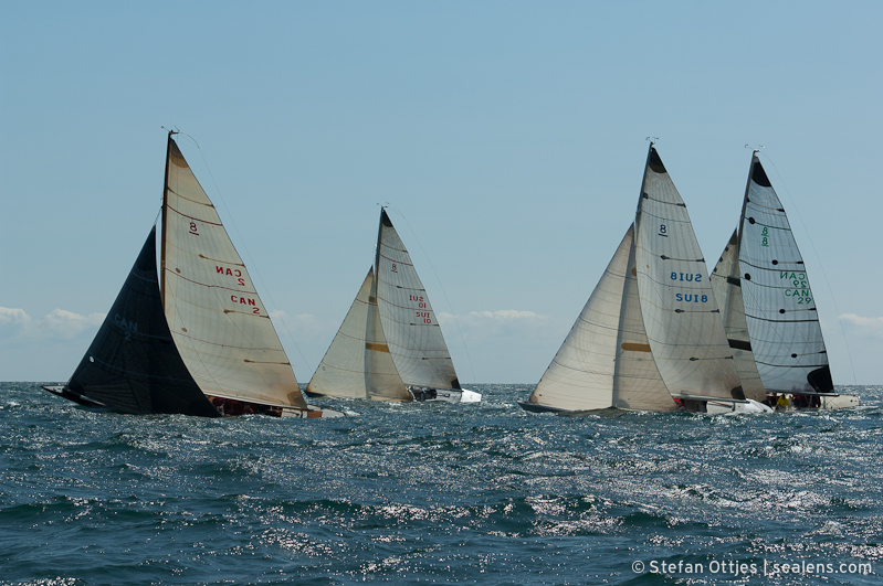 8mR GBR 2 Lafayette, SUI 10 Sarissa, SUI 8 Yquem, CAN 29 Venture | 8 metre world cup 2010 | Toronto